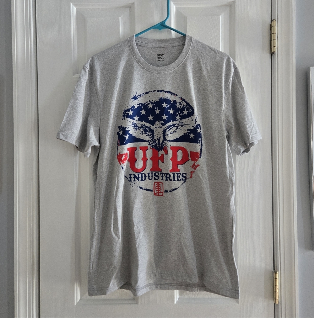 District Gray Recycled Fabric Medium Tee